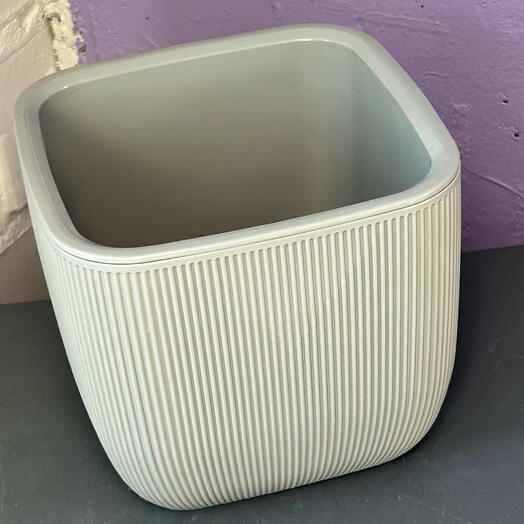 Горшок для цветов 7