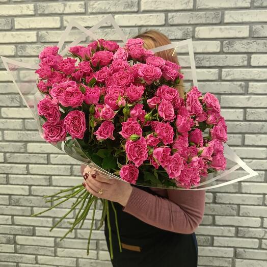 Малиновая кустовая роза 💕