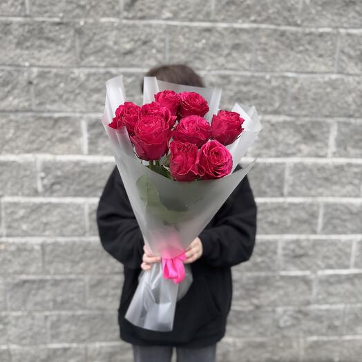 Букет малиновых эквадорских роз
