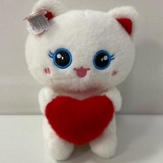 Мягкая игрушка белая кошечка с красным сердцем
