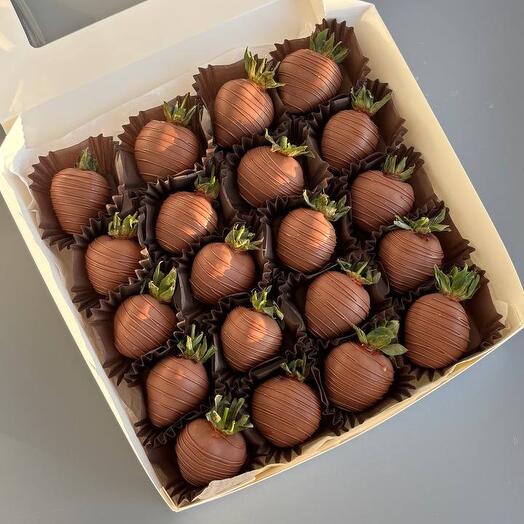 Клубника в шоколаде 20 шт 🍓