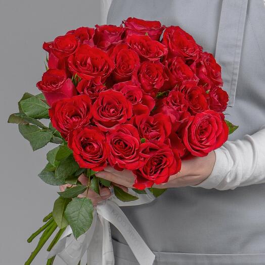 Букет из 25 красных Кенийских роз арт. 908585