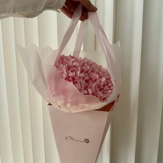 Гортензия стабилизированная в подарочной коробке