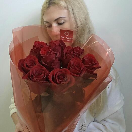 Букет из 9 красных роз
