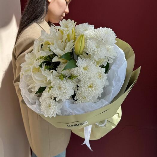 Букет "Лилии и хризантемы"