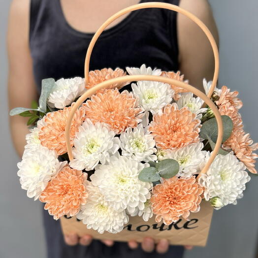 Композиция в сумочке с надписью Мамочке