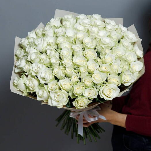 Букет из 75 белых роз