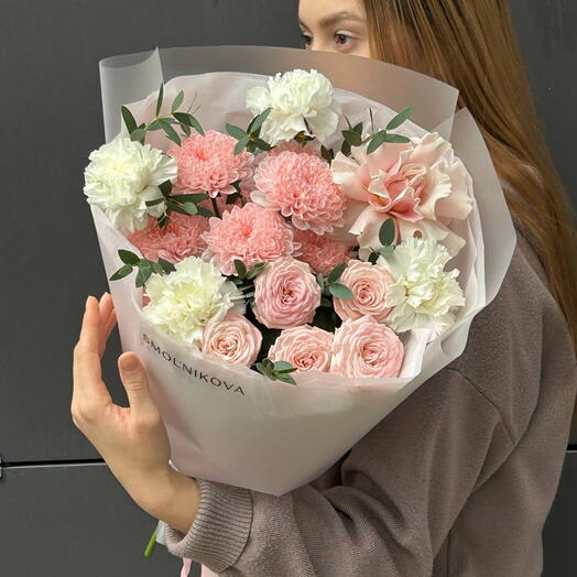 Нежнейший букет цветов 💖🌸/ розы кустовые , диантусы , хризантемы и французские розы