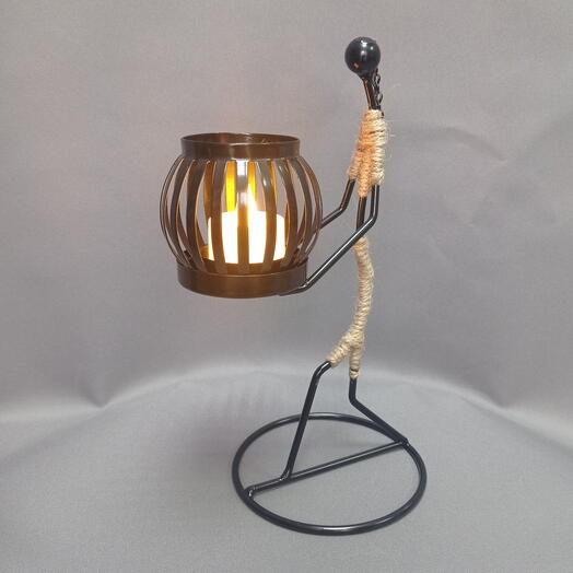 Подсвечник "Фигура с корзиной"