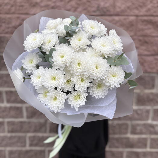 Букет с кустовой хризантемой