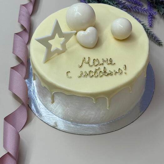 «Маме с любовью — Кремовый торт с нежным декором»