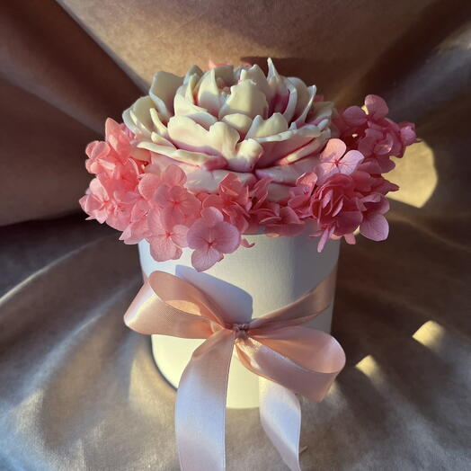 Аромасвеча «Зефирный пион»