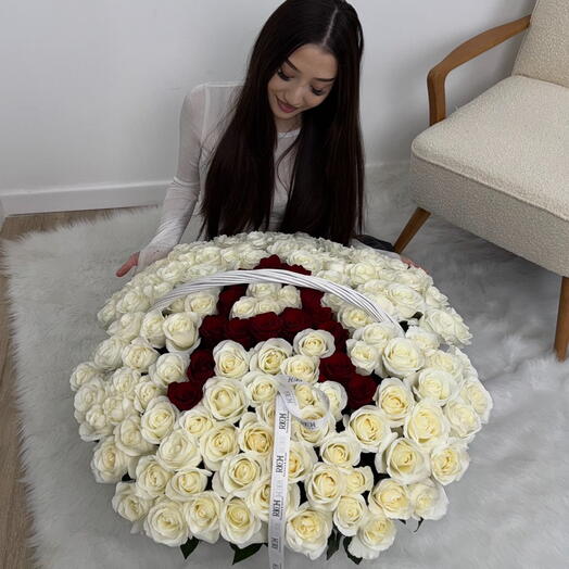 Корзин из роз