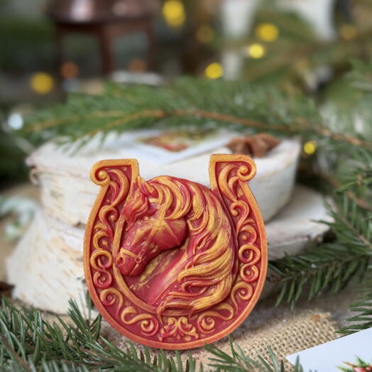 Новогодний подарок из мыла ручной работы, подкова лошадь