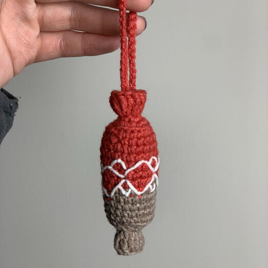 Вязанная конфета-батончик РотФронт