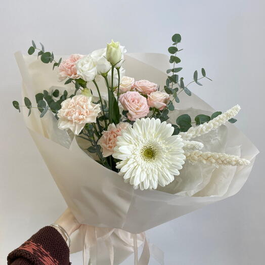 Букет «Цветочное обаяние»