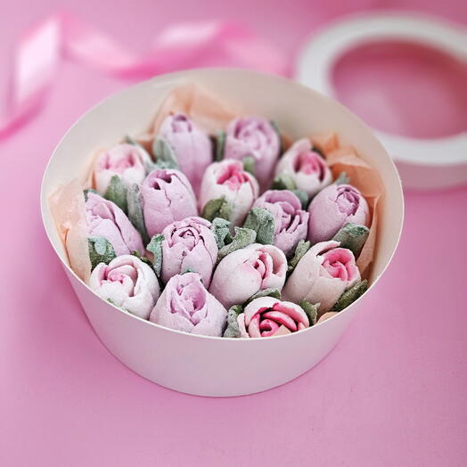 Зефиные тюльпаны ассорти в подарок девушке