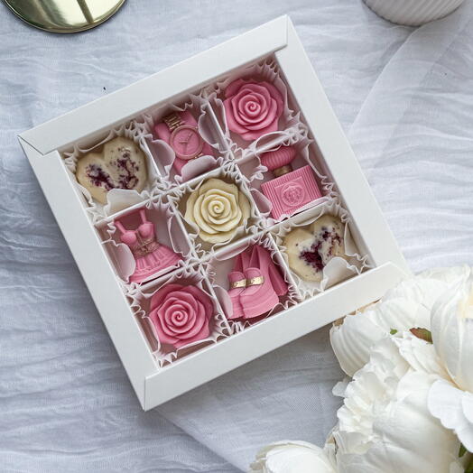 🍫 Шоколадный подарок — набор из белого шоколада для мамы, жены, любимой 👠⌚️👗