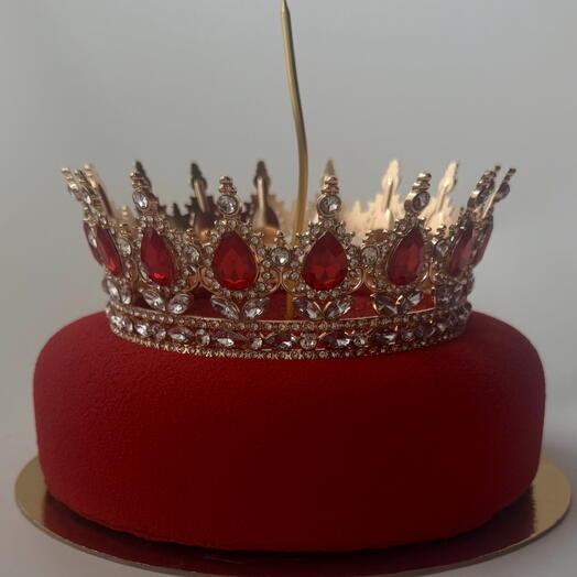 Торт муссовый с короной