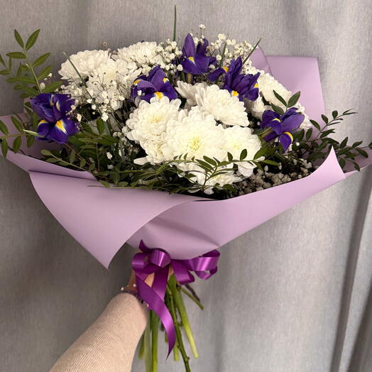 Авторский букет с ирисами💜