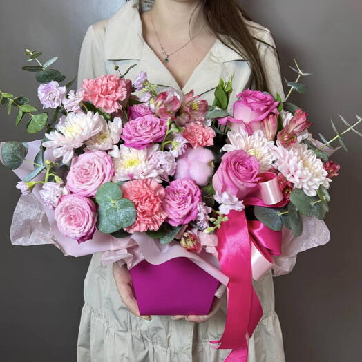 Цветочная композиция в малиновом кашпо💖💝🌸
