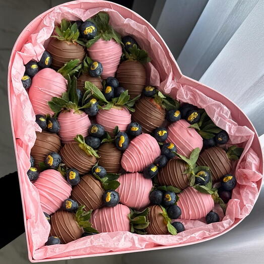 Клубника в шоколаде 🍓 бокс - М ♥️