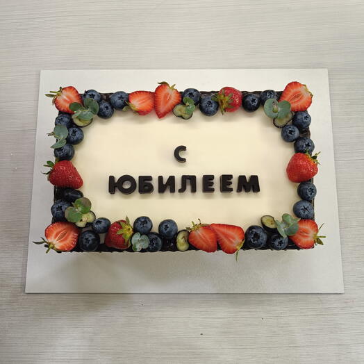 Торт 3 кг с ягодами