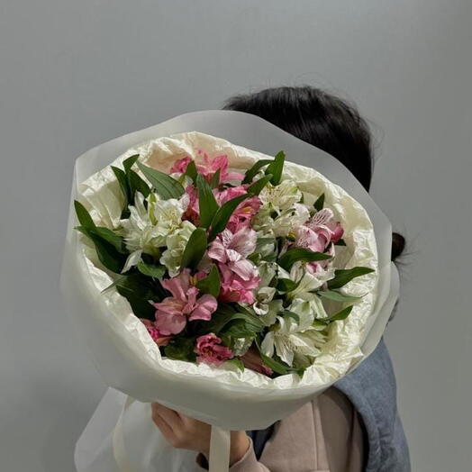 Микс из альстромерий