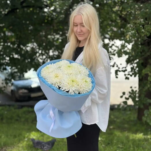 Букет одноголовых хризантем