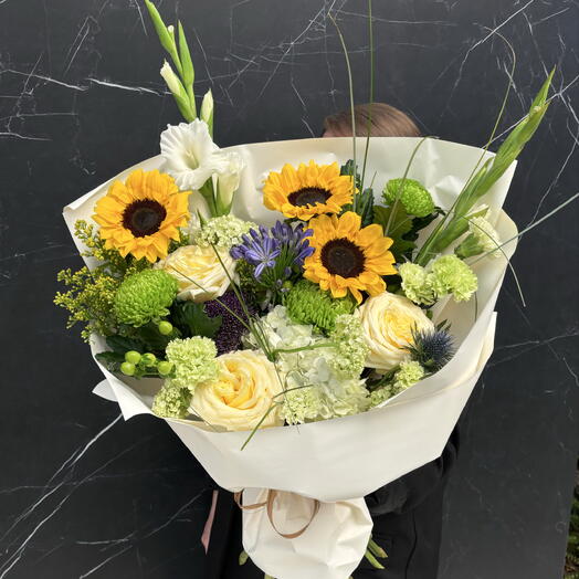 Вау букет с подсолнухами