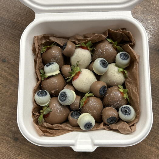 Набор клубника и голубика в шоколаде микс 🍓