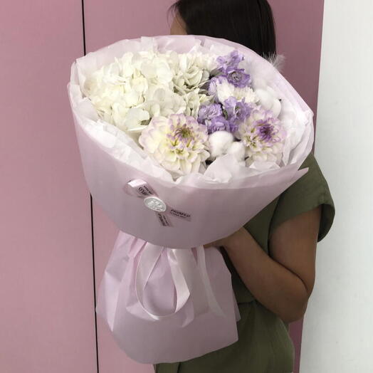 Воздушной букет с ароматной матиолой🌸