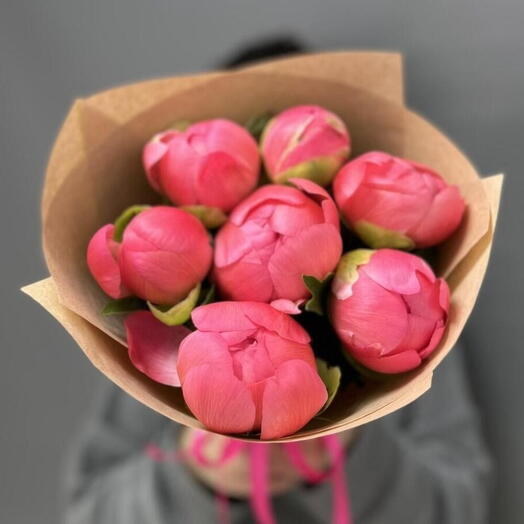 Букет из 7 кораловых пионов 💓