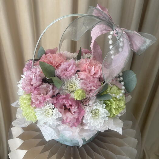 Корзинка с эустомой, диантусами и хризантемой 🎀
