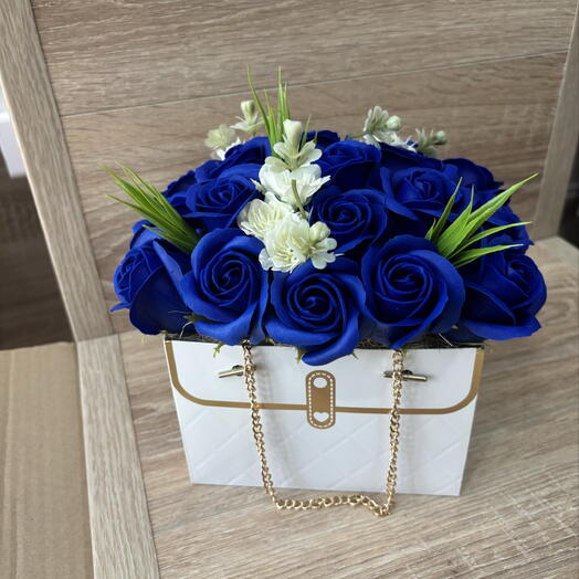 Композиция синие пенные розы «С любовью» 💙💙💙 маме/ девушке/ на день рождения