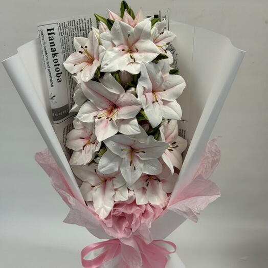 Букет нежных лилий