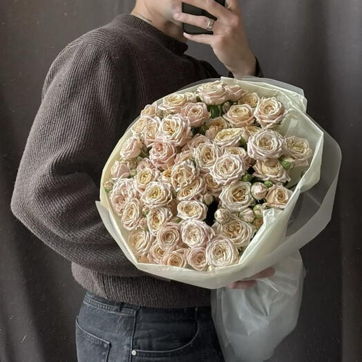 Букет из 15 кустовых роз "Пич Йо-Йо"
