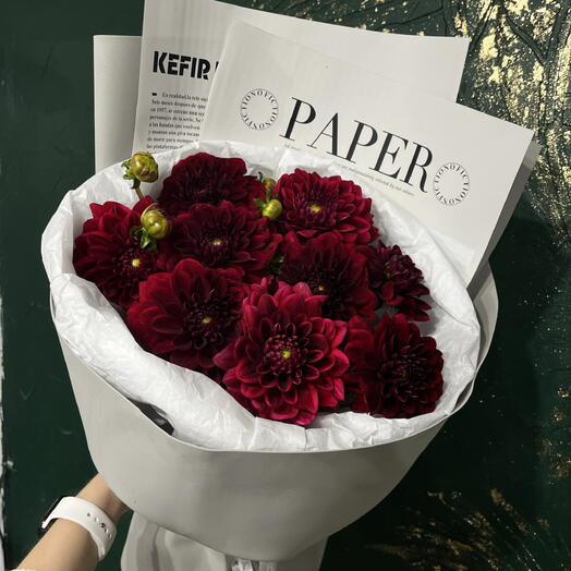 Моно букет из георгинов