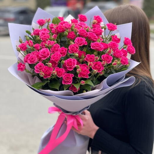 Букет из кустовой розы💖
