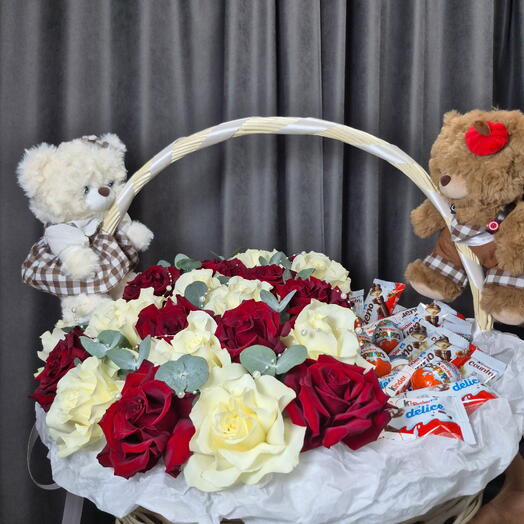Корзина со цветами