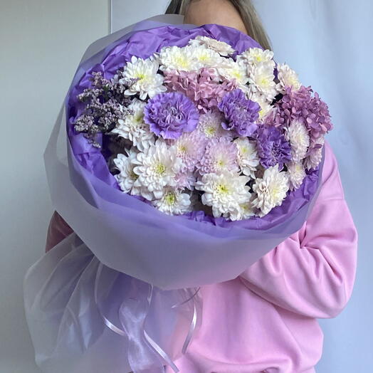 Букет из нежных хризантем, диантусов гортензии🌸