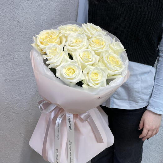 Букет из ароматных пионовидных кремовых роз 💛