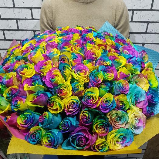 Ramo de 101 rosas arcoíris