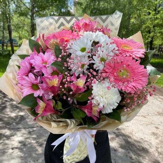 Ramo de gerbera, Dianthus ,alstroemeria
