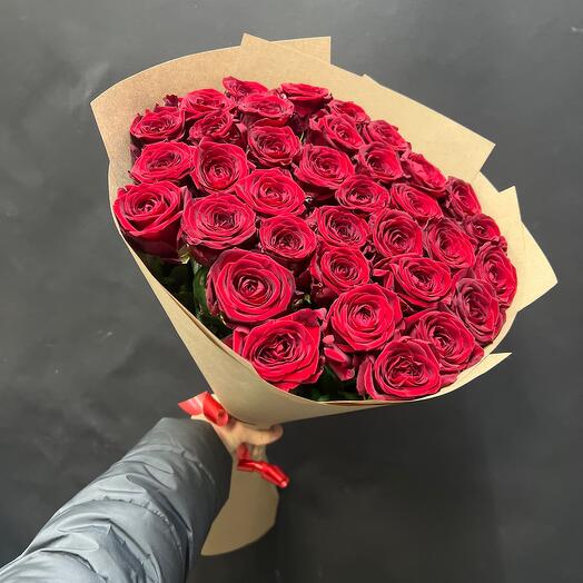 Bouquet of 35 roses