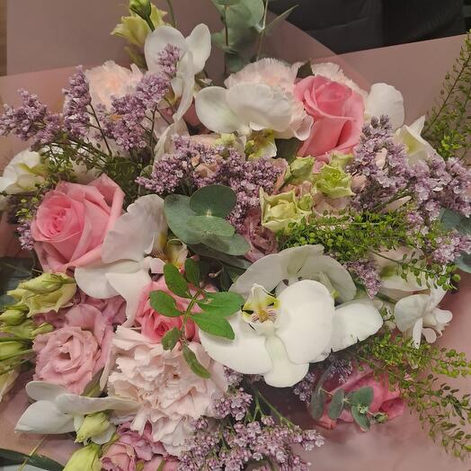 Romantic evening, Flowers & Gifts Espoo, buy at a price of 6754 RUB, Sweet  Bouquets on Helmi kukka ja hautaustoimisto with delivery | Flowwow