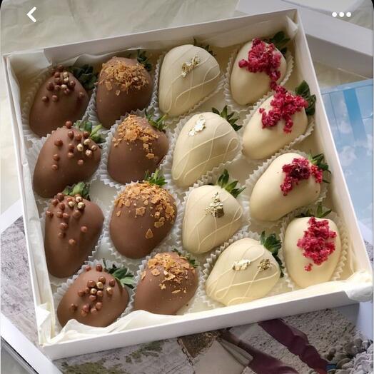 Chocolate-covered strawberries