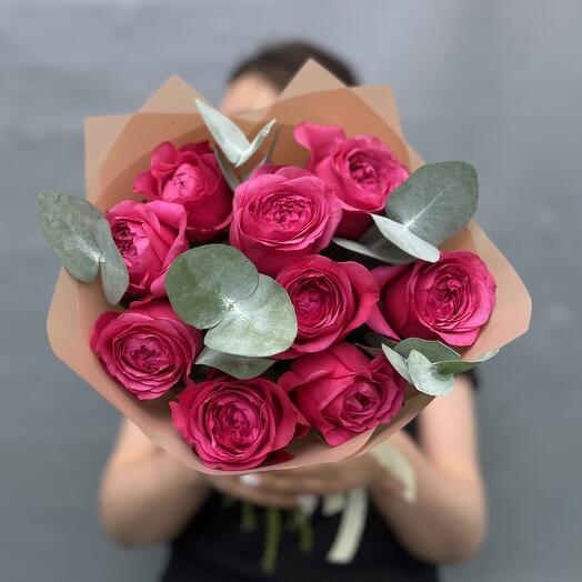 Peony-shaped roses with raspberry eucalyptus