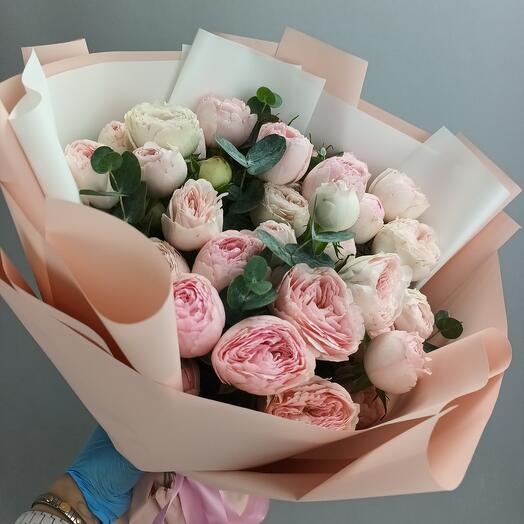 The peony-shaped rose