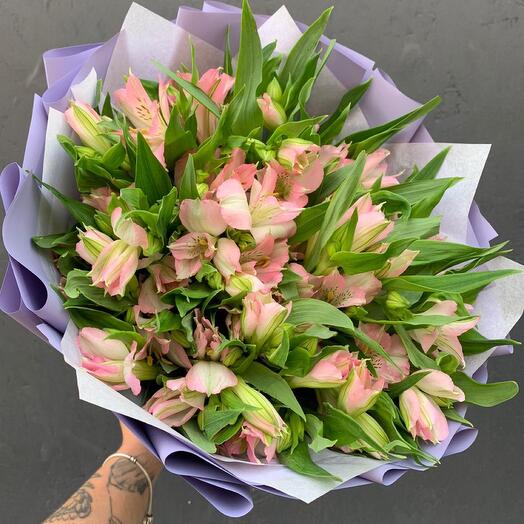 Bouquet of 11 pink alstroemeria